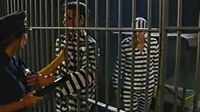 پتلی کنواری کشور نے پہلی بار ڈک کو چھوا۔